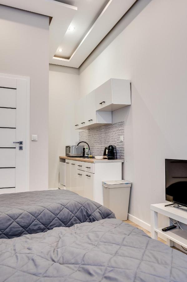 Central Platinum Apartments 27 雷布尼克 外观 照片